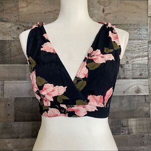 NWT Privacy please floral crop top XS